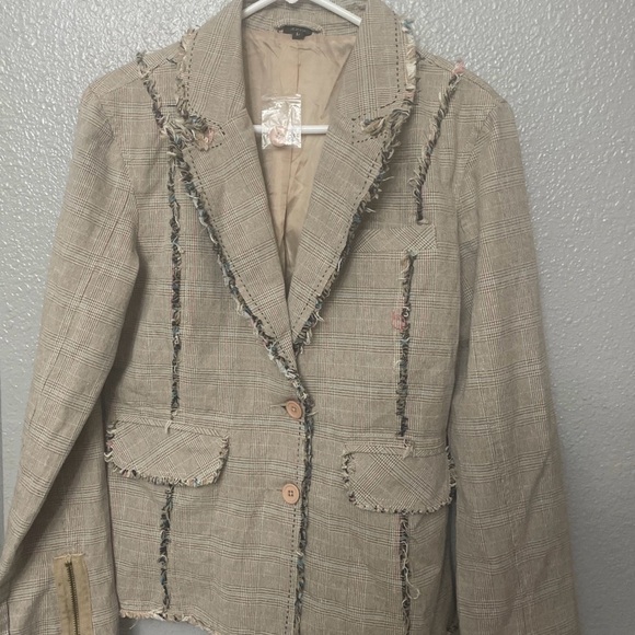 Women's Gray Tweed Blazer 23 length 28 chest to chest - Picture 2 of 4